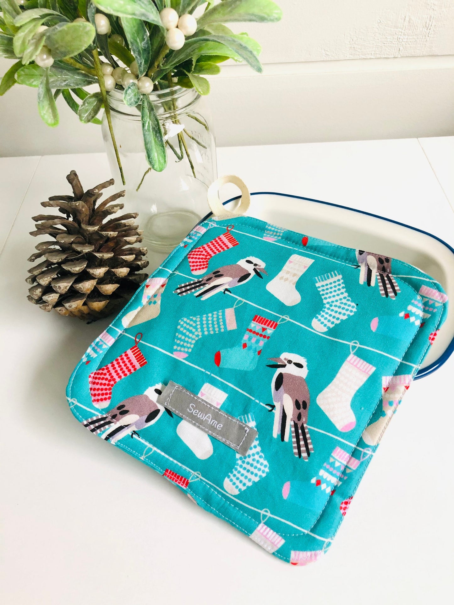 Christmas Pot Holder with Kookaburras