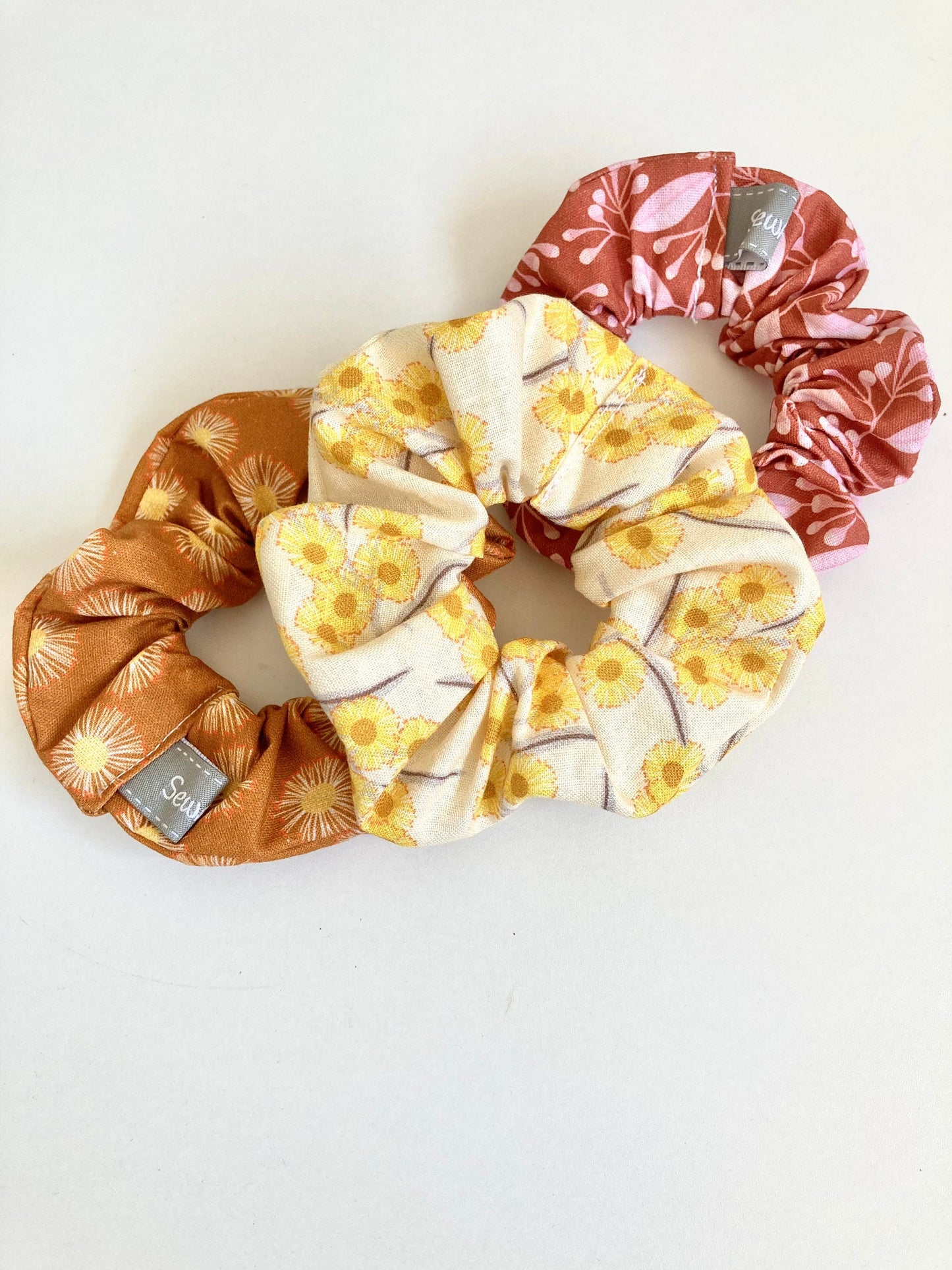 Floral Scrunchie in Australian Flowers